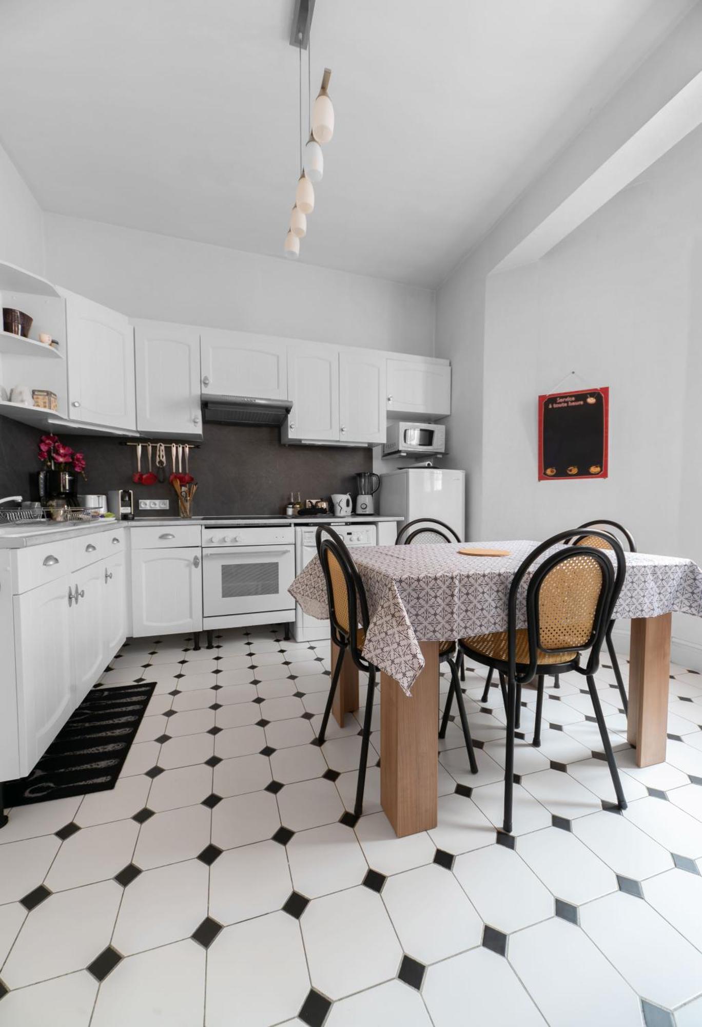 Le Lasteyras - Appartement Charmant En Centre Ville Vichy Kültér fotó
