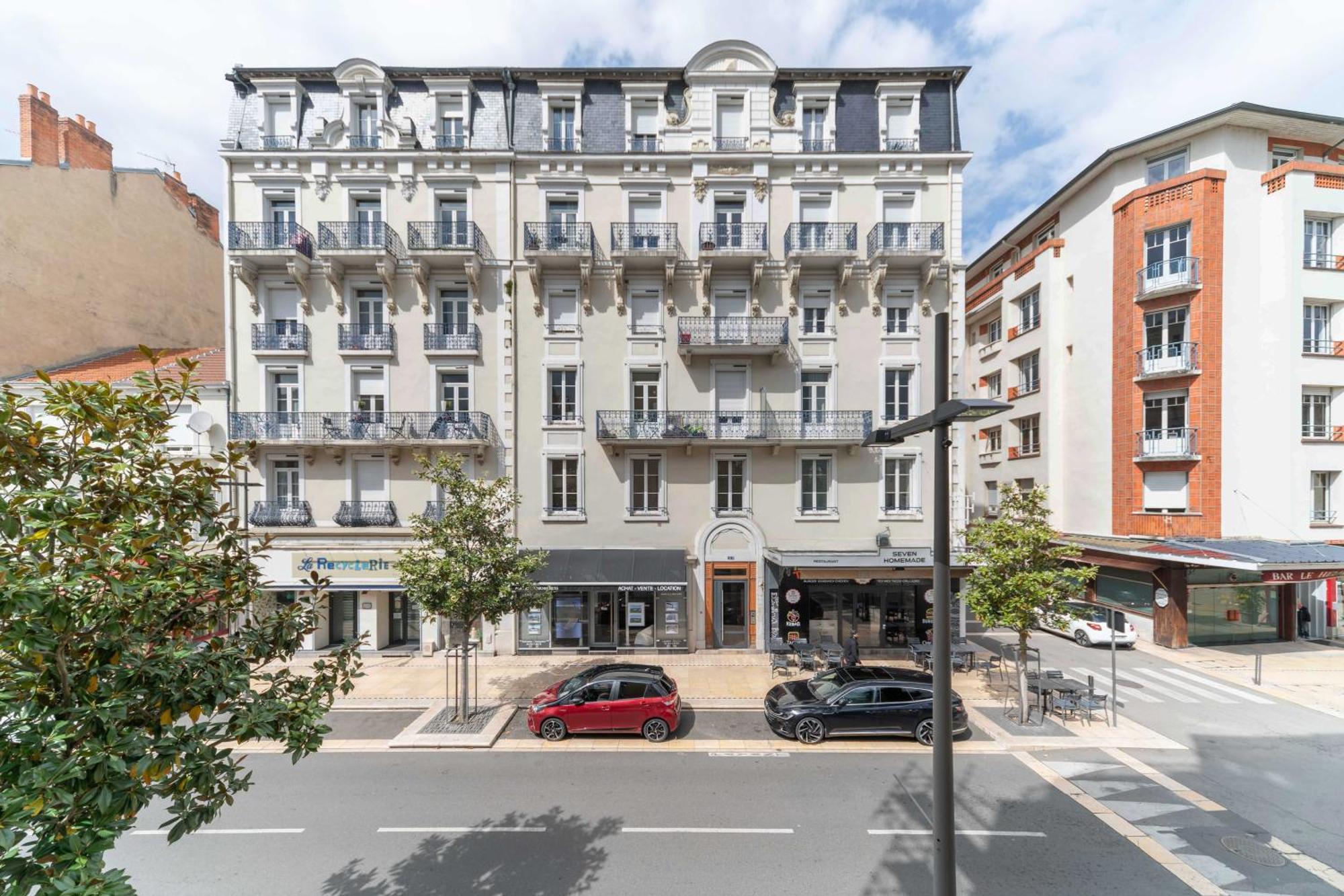 Le Lasteyras - Appartement Charmant En Centre Ville Vichy Kültér fotó